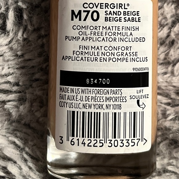 CoverGirl Trublend Matte Made Foundation M70 Sand Beige 12hr Oil-Free - Picture 2 of 4